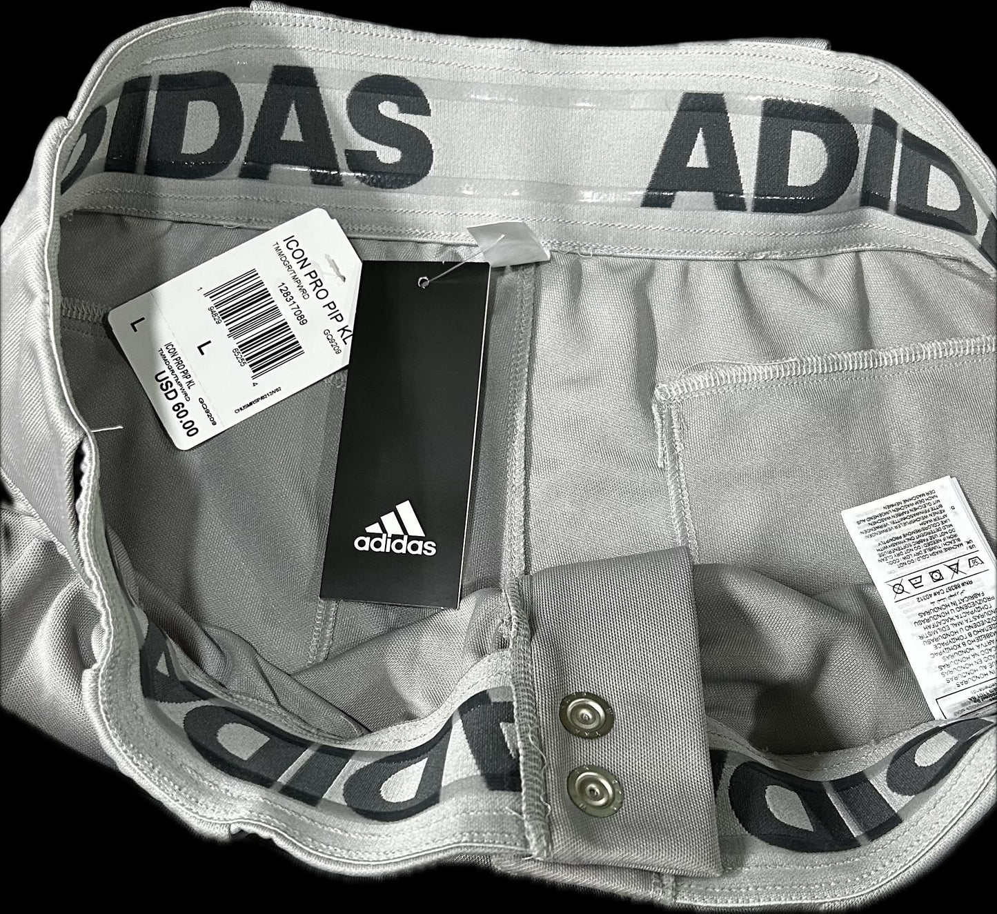 Pantalón de Pants Adidas Gris con rayas rojas talla M