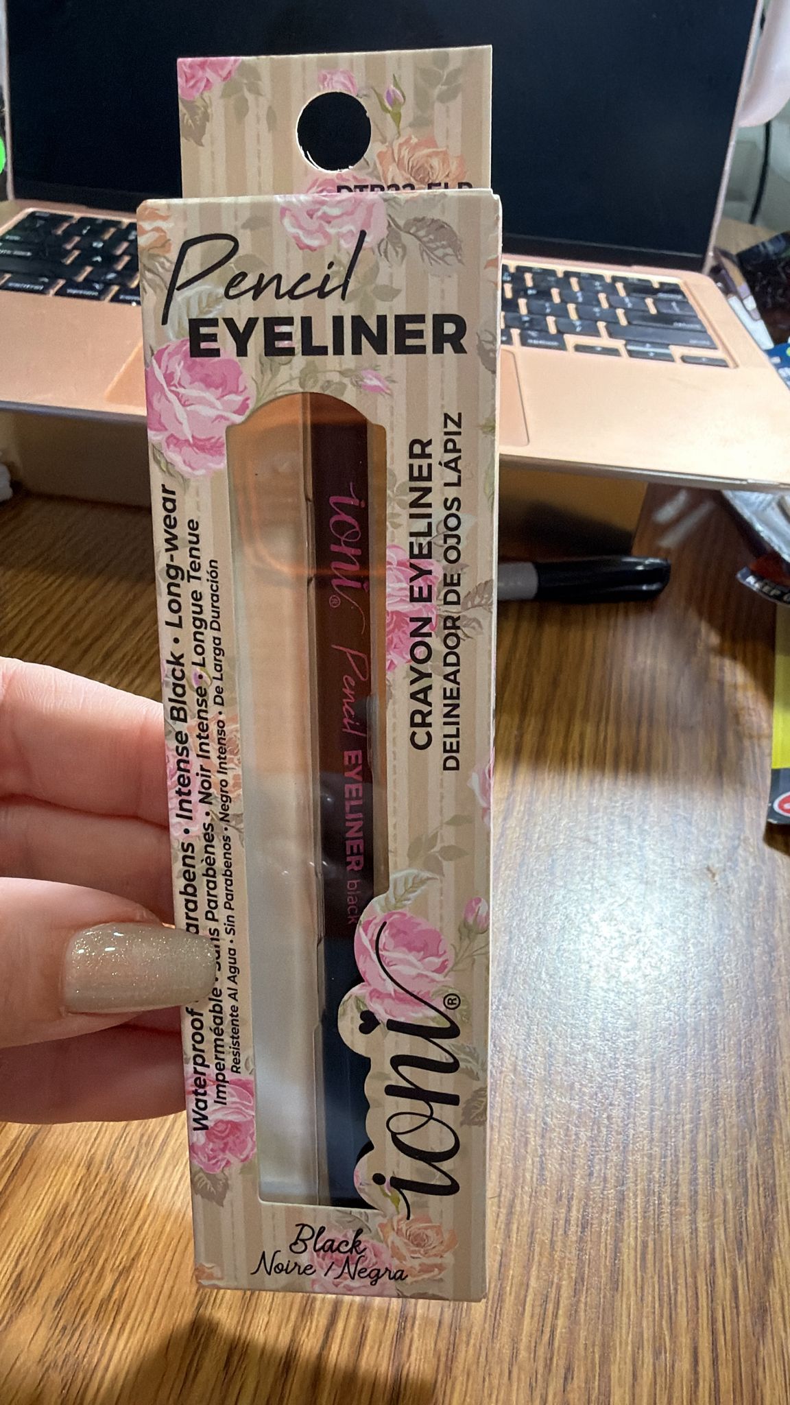 Delineador de Ojos IONI® Pencil Eyeliner - Intense Black, Waterproof y Larga Duración.